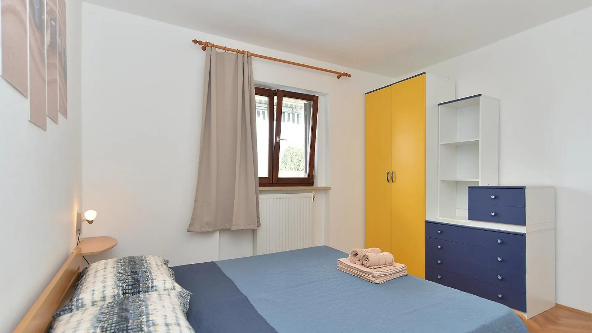 Apartments With A Parking Space Valbandon, Fazana - 20706 Хорватия